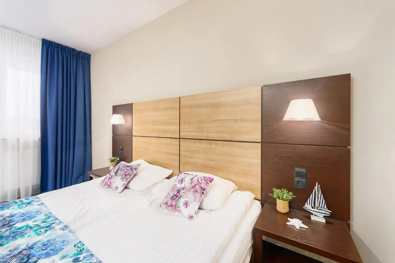 아파트 Apartamenty Prywatne W Hotelu Przy Plazy Diva 코워브제크