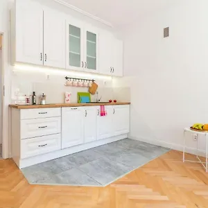 https://old-town-heart-v-mariensztat.warsawhotelspoland.com