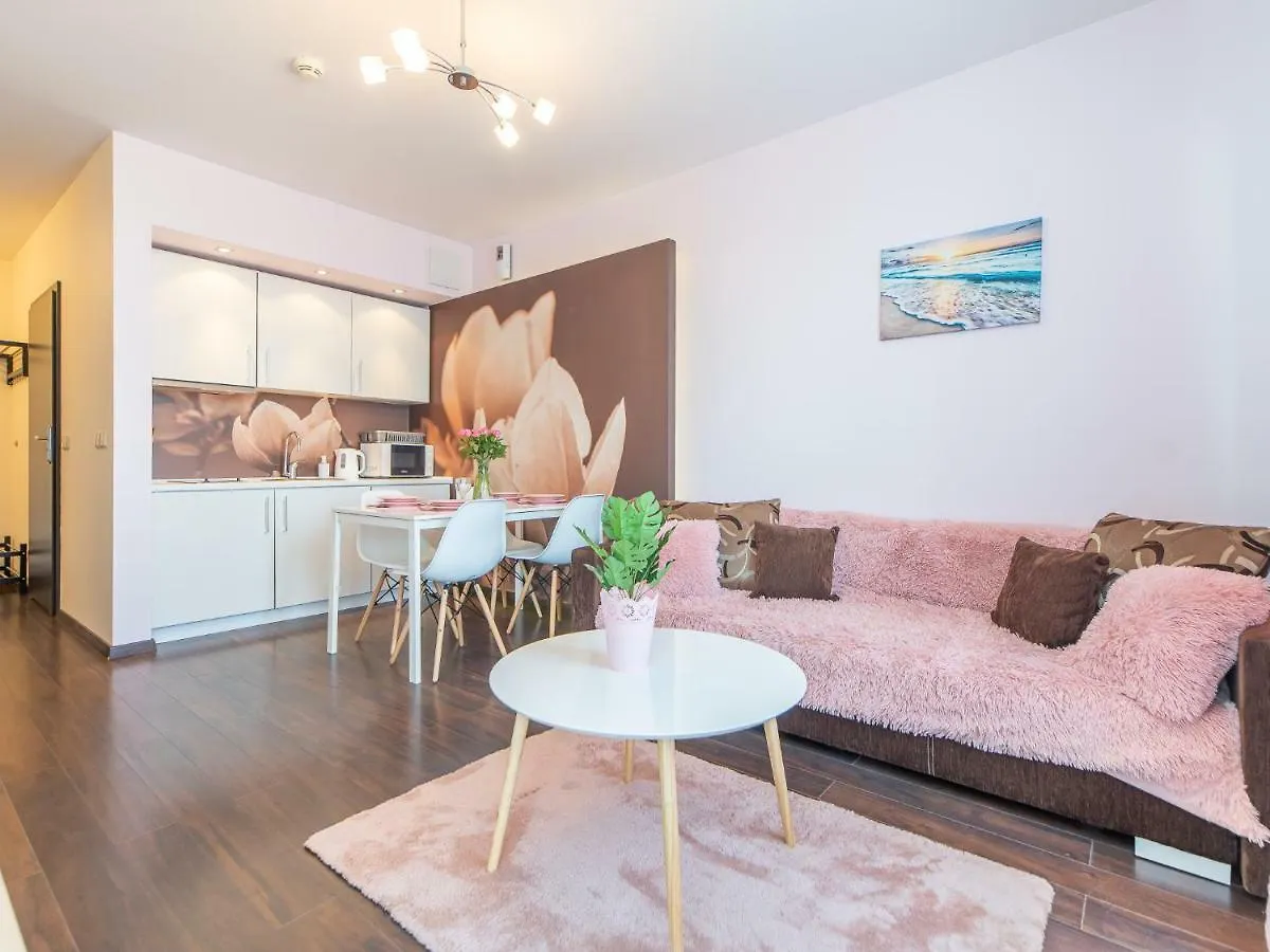 Apartamenty Prywatne W Hotelu Przy Plazy Diva Kolberg 0*,